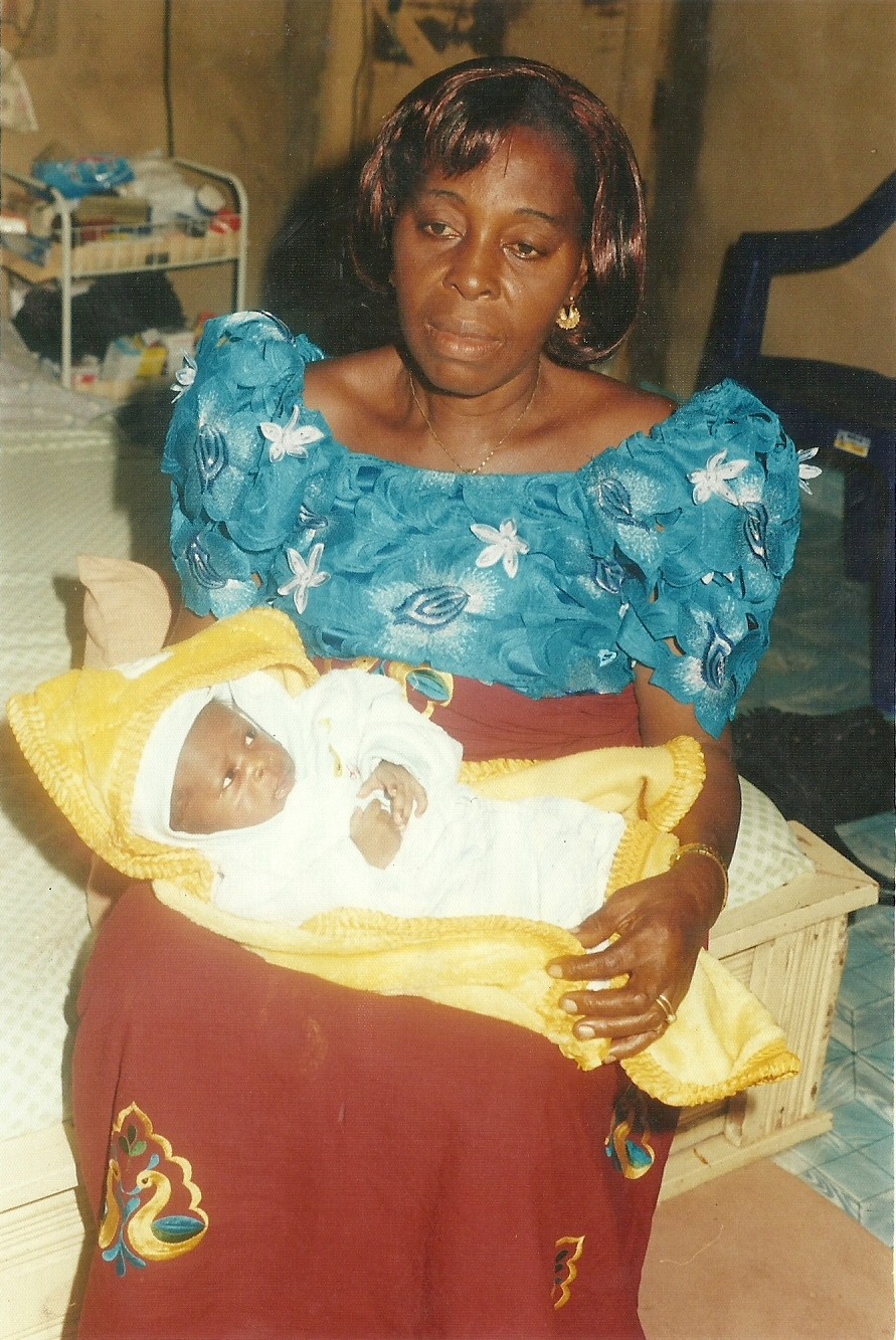 ONYE OMA0006